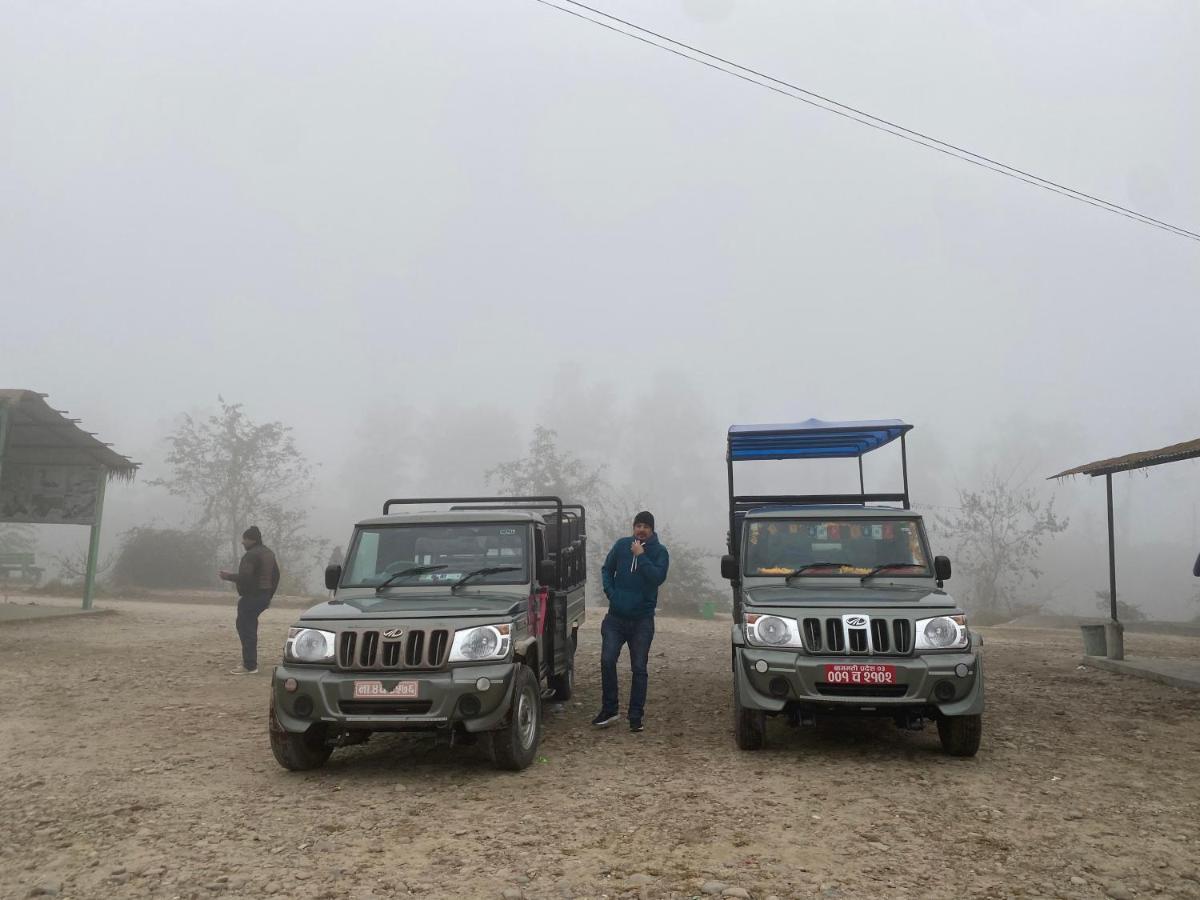 Hotel Shiva'S Dream Sauraha Zewnętrze zdjęcie