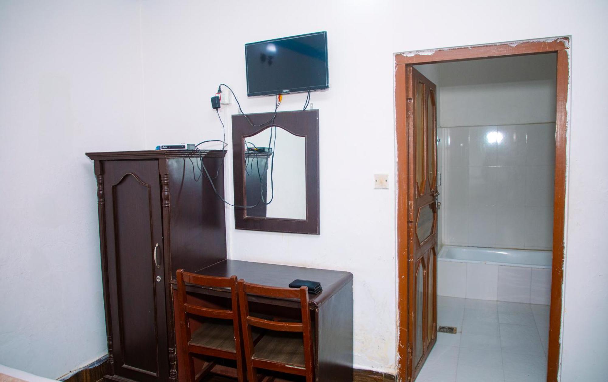 Hotel Shiva'S Dream Sauraha Zewnętrze zdjęcie