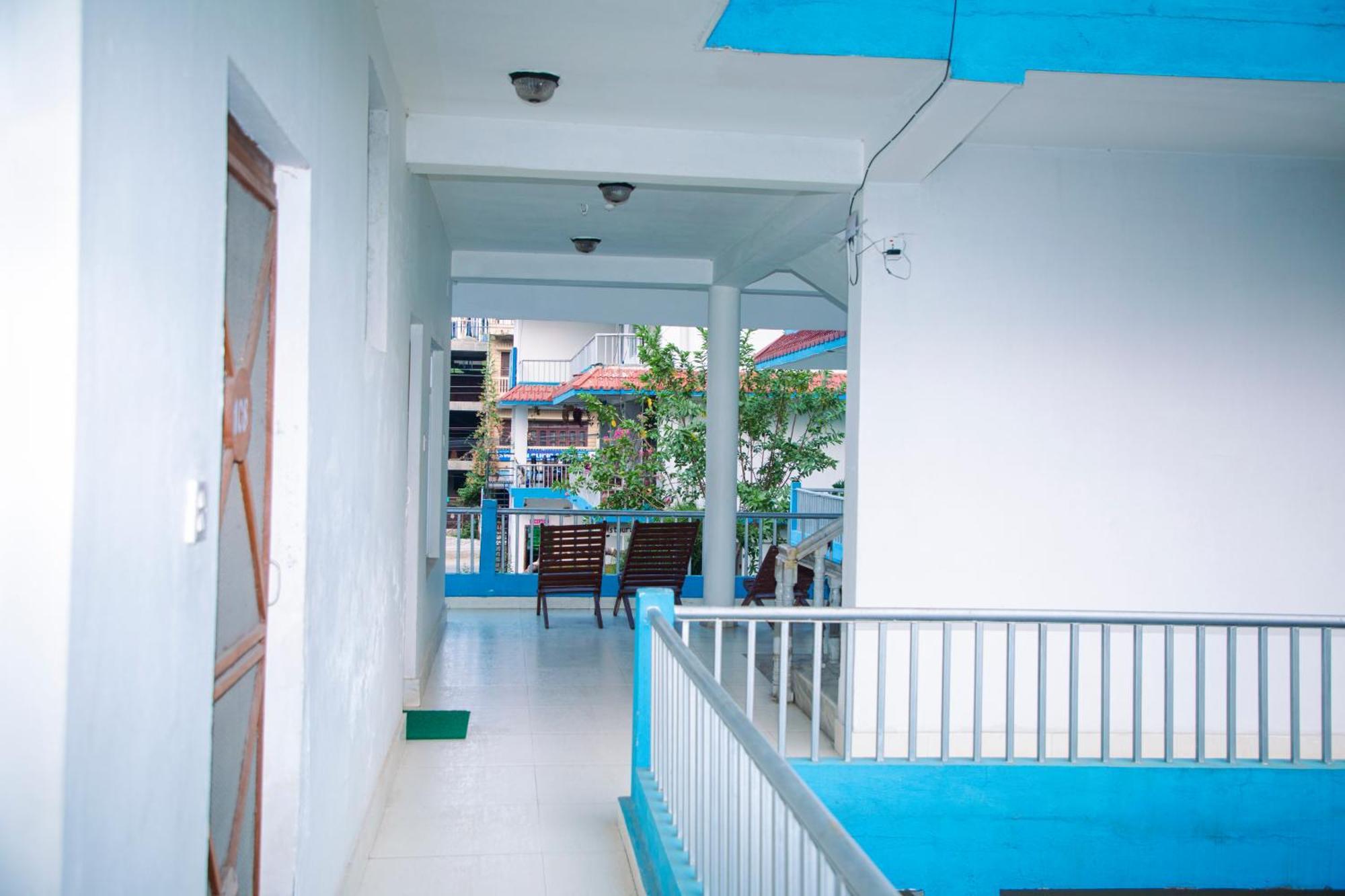 Hotel Shiva'S Dream Sauraha Zewnętrze zdjęcie