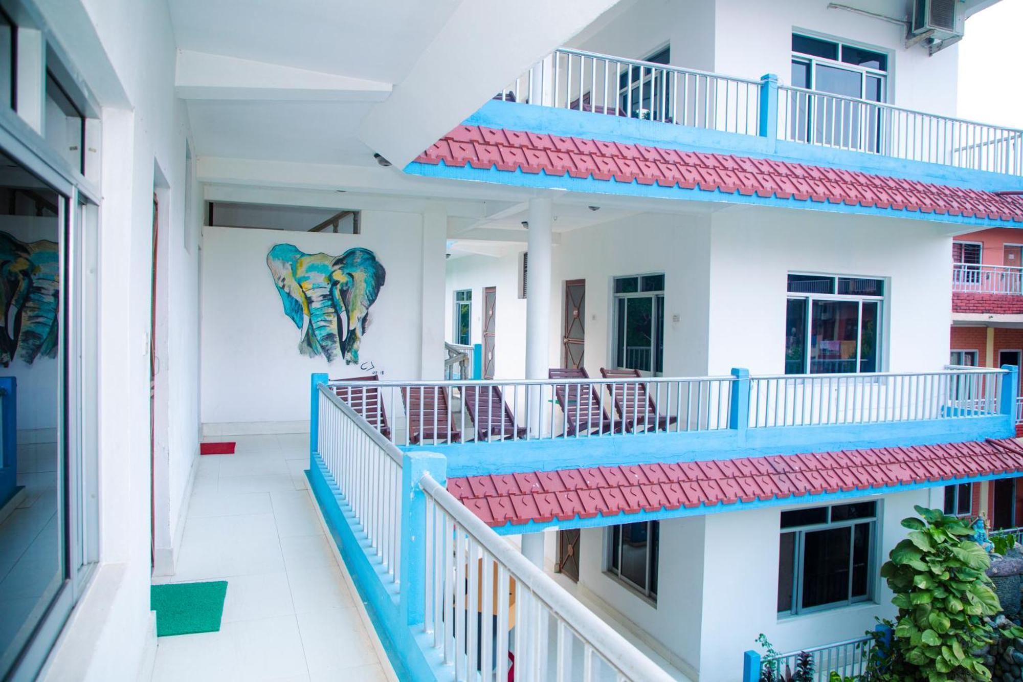 Hotel Shiva'S Dream Sauraha Zewnętrze zdjęcie