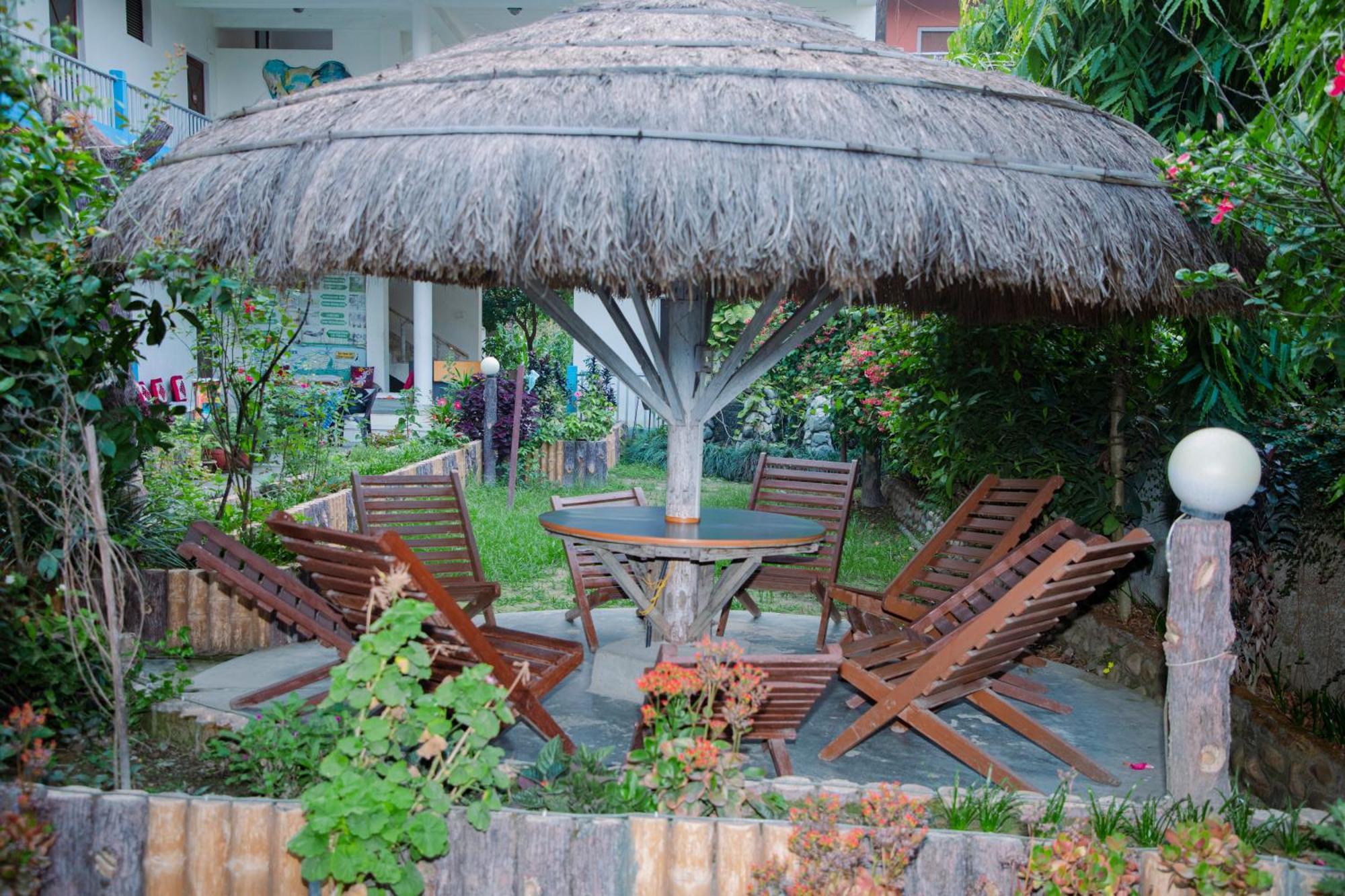 Hotel Shiva'S Dream Sauraha Zewnętrze zdjęcie
