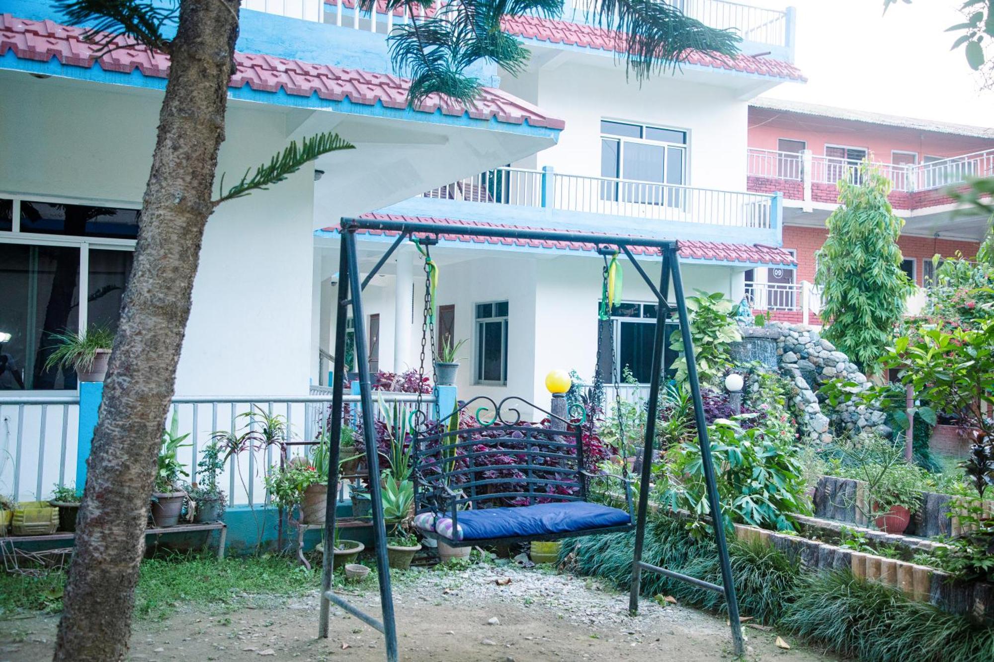 Hotel Shiva'S Dream Sauraha Zewnętrze zdjęcie
