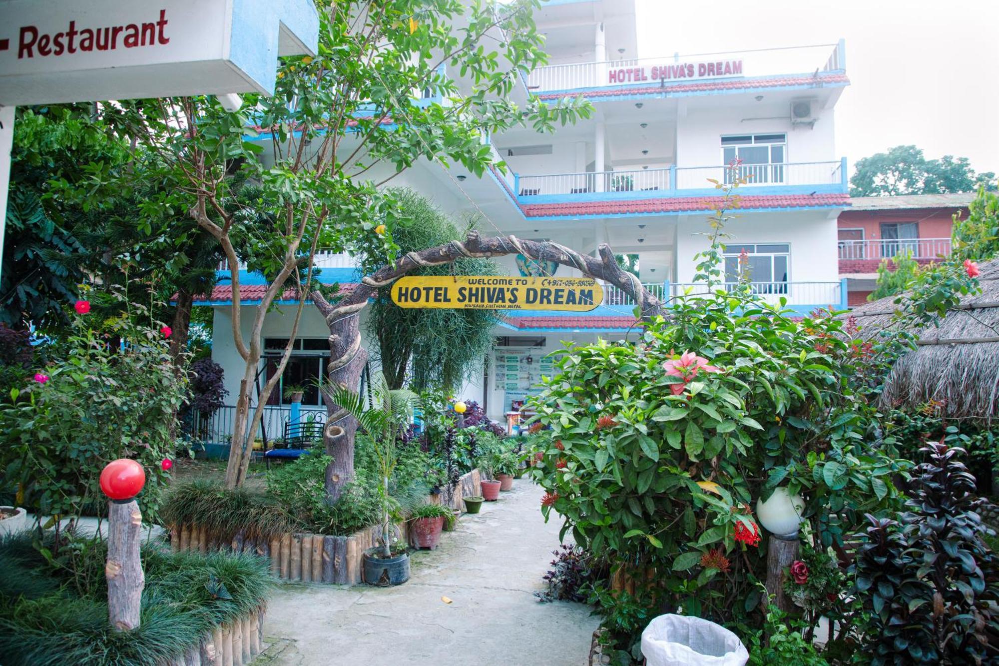 Hotel Shiva'S Dream Sauraha Zewnętrze zdjęcie