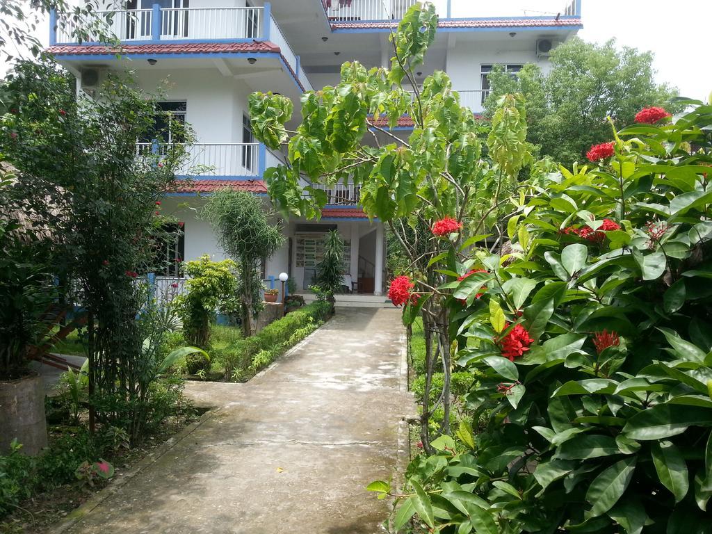 Hotel Shiva'S Dream Sauraha Zewnętrze zdjęcie